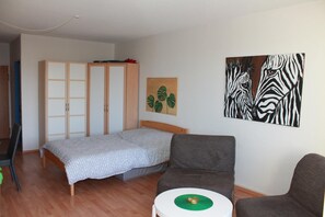 Bügeleisen/Bügelbrett, kostenloses WLAN