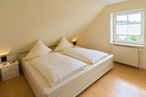 3 Schlafzimmer, Bügeleisen/Bügelbrett, Reisekinderbett, kostenloses WLAN