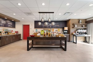 Desayuno bufé gratuito y diario