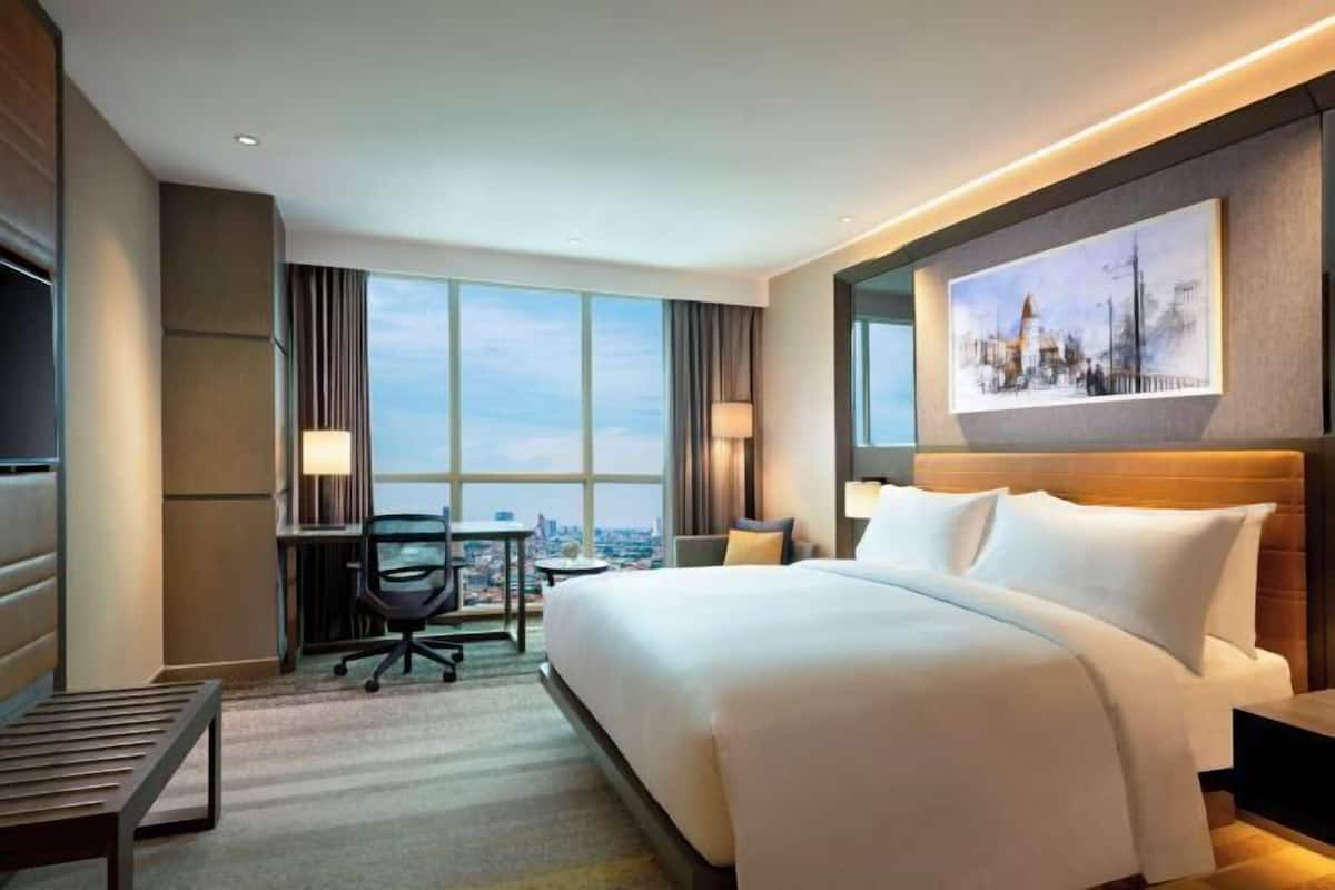 1 bedroom, Select Comfort beds, minibar, in-room safe