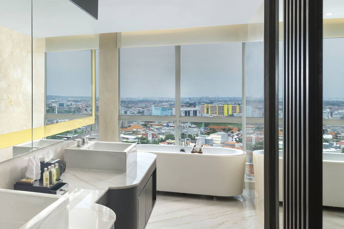 presidential suite, 1 king bed | bathroom | free toiletries, hair dryer, bathrobes, slippers