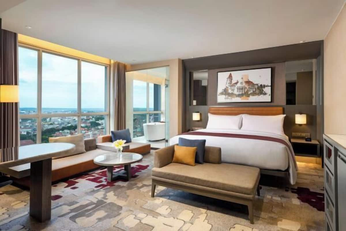 1 bedroom, Select Comfort beds, minibar, in-room safe