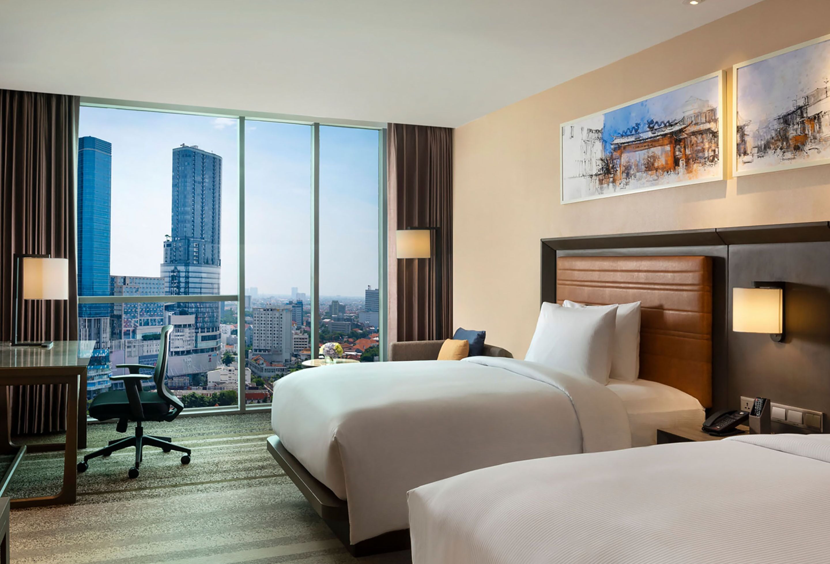 Colchones Select Comfort, minibar y caja de seguridad en la habitación 