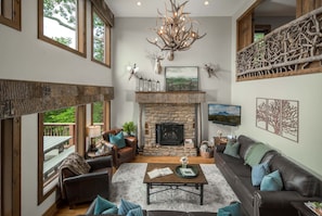 Flat-screen TV, fireplace - 4BR Home with Game Room, Pool Table & Fire Pit (Blowing Rock)