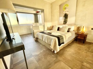 1 chambre, bureau, fer et planche à repasser, Wi-Fi gratuit