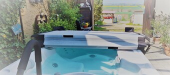 60以上の包括的なサービスを提供するウェルネスホリデーハウス - 不思議なパワーの場所