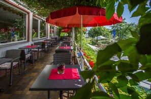 Sundeck - Hotel Winzerverein (Zeltingen-Rachtig)