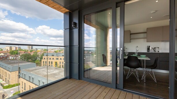 Deluxe Apartment, 2 Bedrooms | Terrace/patio - EMERALD APARTMENTS LONDON (Croydon)