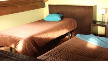 5 slaapkamers, een strijkplank/strijkijzer, internet, beddengoed