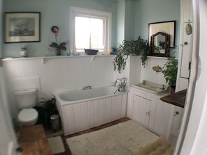 淋浴/盆浴组合、吹风机、毛巾