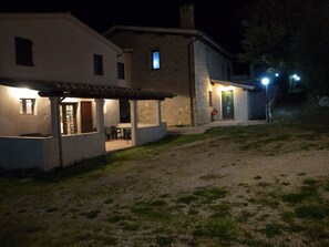 Exterior - New structure in a quiet and convenient location for visiting Umbria and the surrounding area. (Amelia)