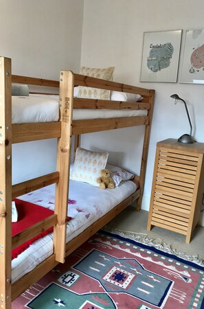 Iron/ironing board, travel cot, free WiFi, bed sheets