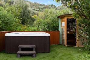 Bain à remous extérieur