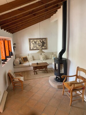 Bücher, Stereoanlage