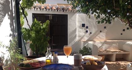 PUERTA GRANDE - unenomainen mökki Andalusian sydämessä