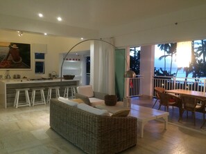 Outdoor dining - Stunning Luxury Oceanfront House, Modern,  Best of The Best Location  (Las Terrenas)