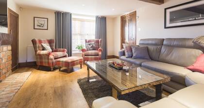 5 bedroom , 4 bathroom luxury farm steadings