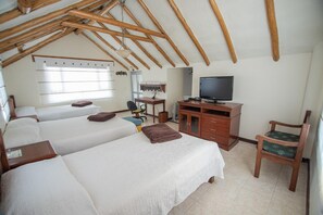 Blackout drapes, iron/ironing board, free WiFi, bed sheets - Hospederia El Portal de las Flores (Chia)