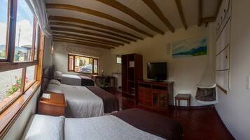 Cortinas blackout, tabla de planchar con plancha y wifi gratis