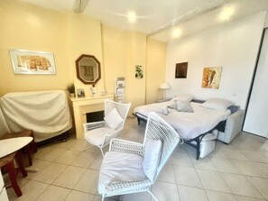 Strykejern/-brett, wi-fi (inkludert) og sengetøy