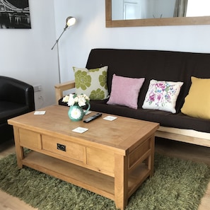 House, 3 Bedrooms | Living area