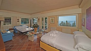 5 chambres, coffres-forts dans les chambres, fer et planche Ă repasser