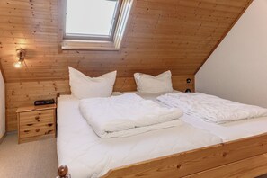 2 Schlafzimmer, Bügeleisen/Bügelbrett, kostenloses WLAN