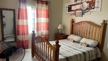 2 soveværelser, strygejern/strygebræt, gratis Wi-Fi, sengetøj