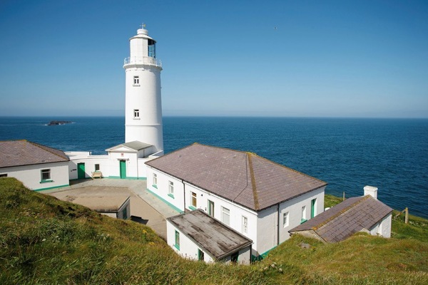 In association with Trinity House, Rural Retreats is pleased to present Trevose Head Lighthouse with four lighthouse keepers' cottages