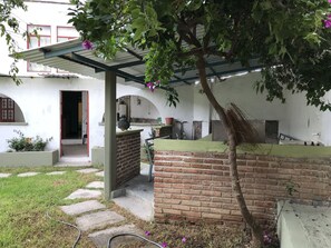 Traditional House, 4 Bedrooms, City View | Terrace/patio