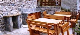 Maison spacieuse avec terrasse et balcon avec de belles vues, aménagement confortable