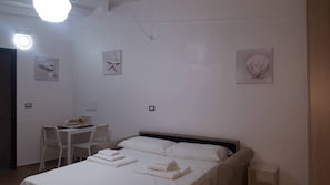 1 habitación, wifi y ropa de cama 