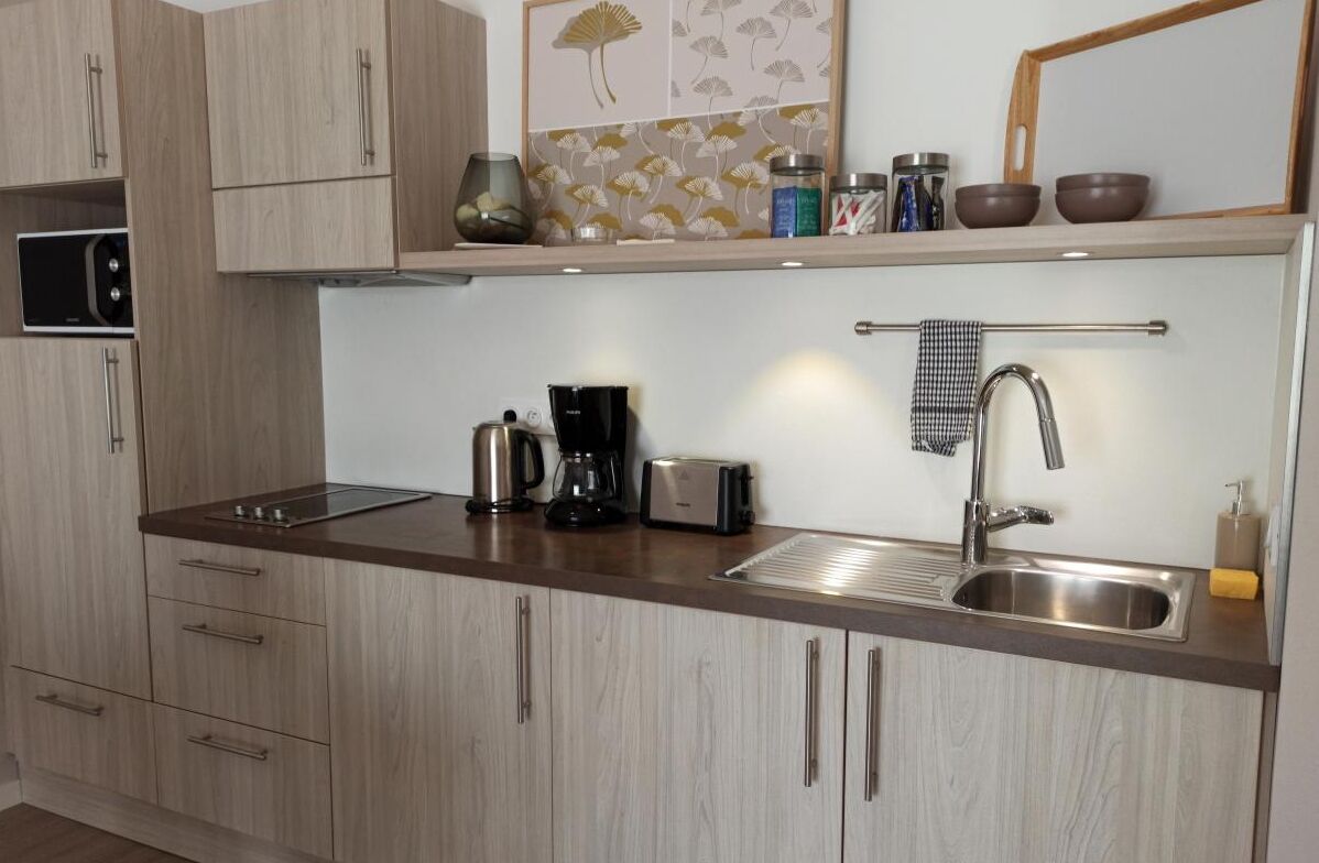 house, accessible, ensuite | private kitchen