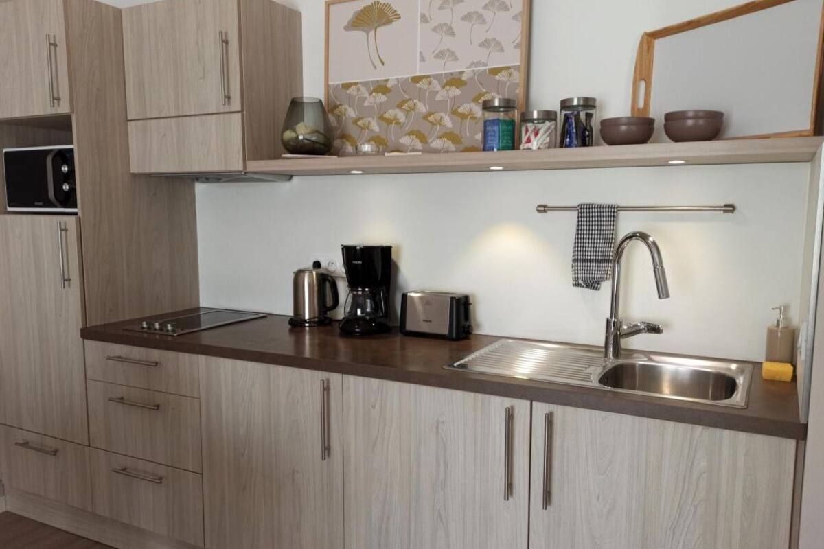 house, accessible, ensuite | private kitchen