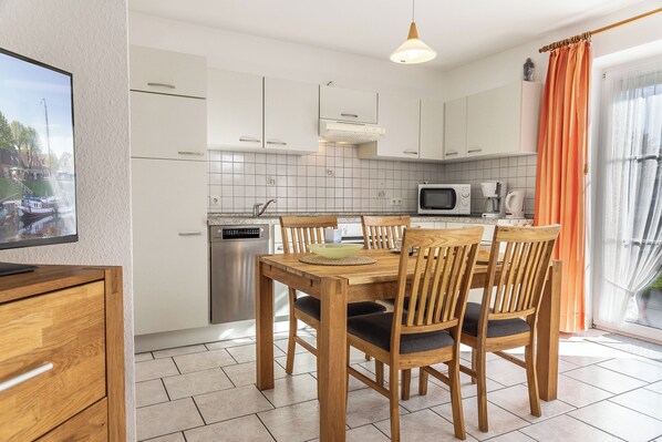 Dining - Just the stress of everyday life forget this quiet ground floor apartment vo (Carolinensiel)