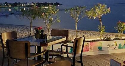 Detached holiday home with parking and BBQ