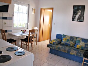 Dining - On the first floor with balcony and sea view (Nin)