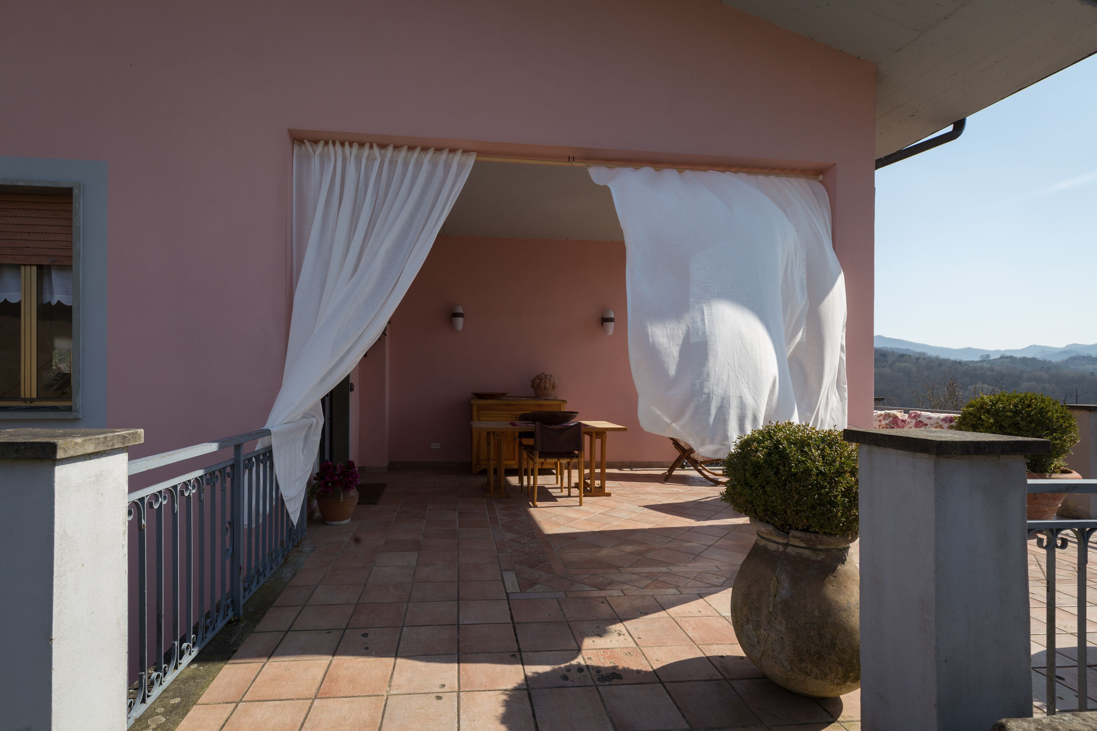 La Lunigiana at Dima's house a holiday with a view of the Apuan Alps 