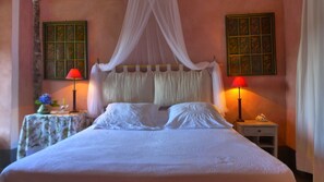 2 bedrooms, iron/ironing board, WiFi, bed sheets - Charm, authenticity and cosiness in rural silence (Sassi)