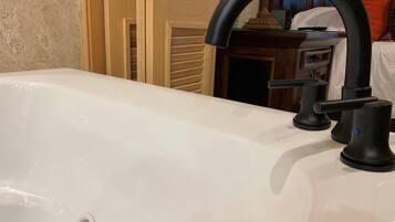 2 chambres, surmatelas, fer et planche Ă repasser, Wi-Fi