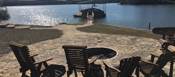 Escape to Paradise at Possum Kingdom Lake with Hot Tub and Private Boat Ramp!
