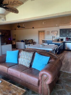 Smart TV, fireplace, DVD player, table football