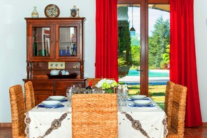 Dining - VILLA DELLE LANTANE with Private Pool in a garden of 10,000 m. q. (Mesagne)