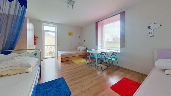 8 chambres, Wi-Fi gratuit, draps fournis