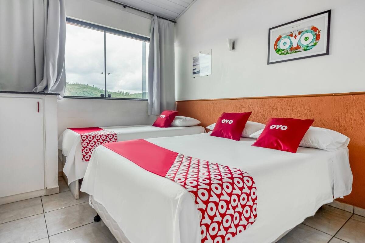 Free WiFi, bed sheets