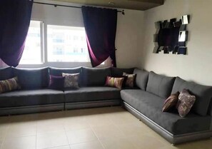 TV - Apartment in Riad Martil 4384 (Martil)