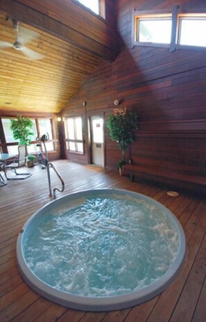 室内 SPA 浴缸