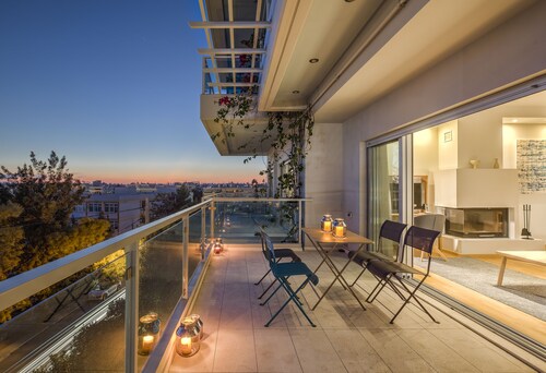 Superior Residence with views to Saronicos Bay