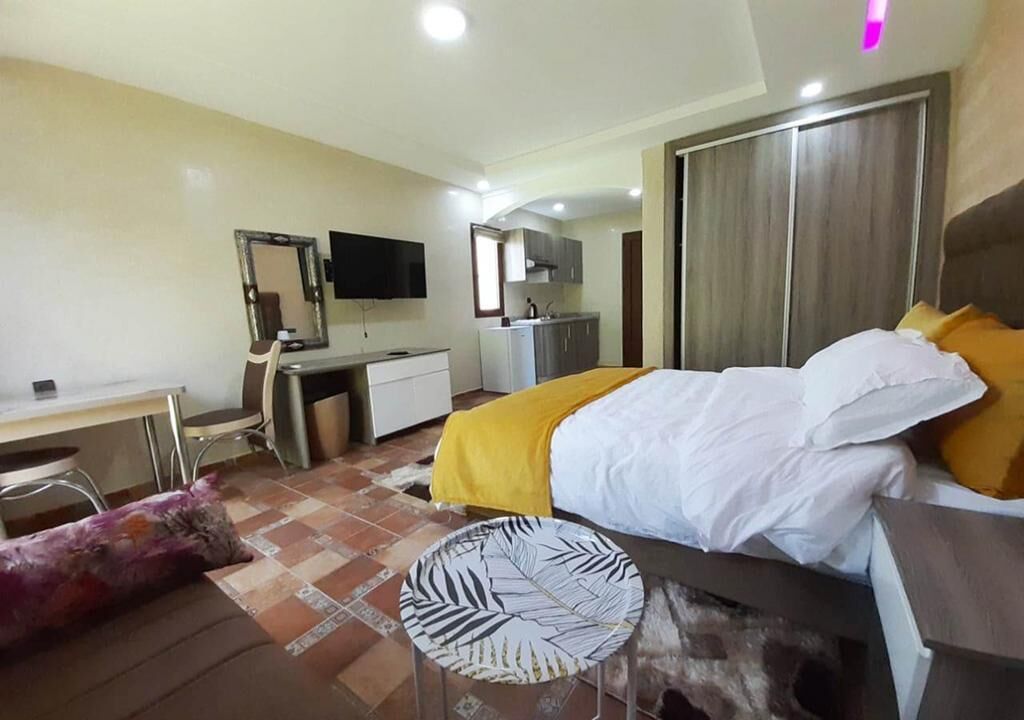 1 多间卧室、上网接入