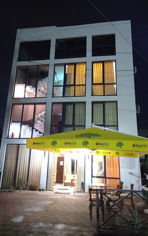 Standard Double Room | Terrace/patio - Hotel David (Kutaisi)